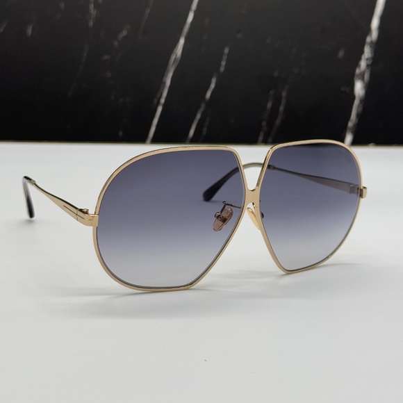 NEW TOM FORD TF785 28B WOMEN OVERSIZED SUNGLASSES TOM FORD TARA FT0785/S 28B - Picture 5 of 12
